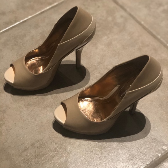 BCBGeneration Liberty Pump - Picture 6 of 11